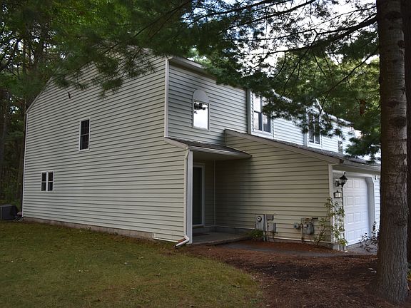 2nd image of 211 Whitetail Ct
