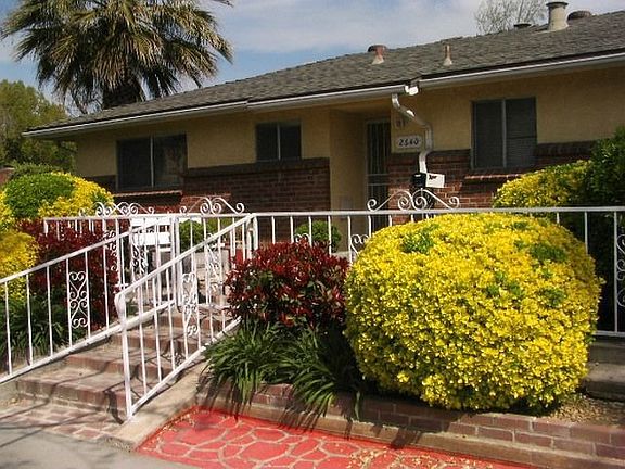 2nd image of 2640 N Del Mar Ave