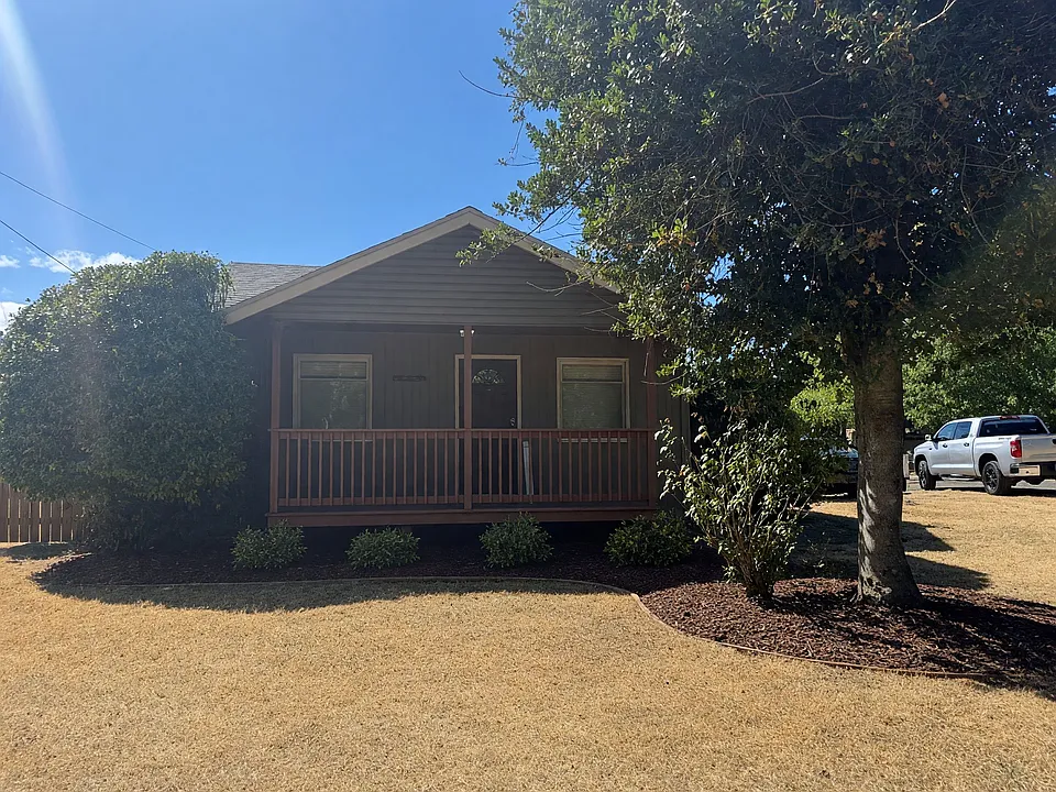 2707 SE 98th Ave