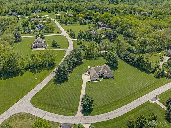 3rd image of 2811 River Edge Cir