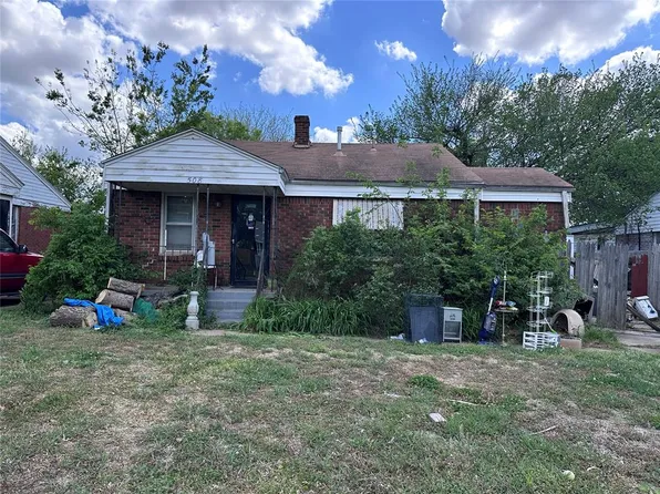 508 E Boeing Dr, Midwest City, OK 73110