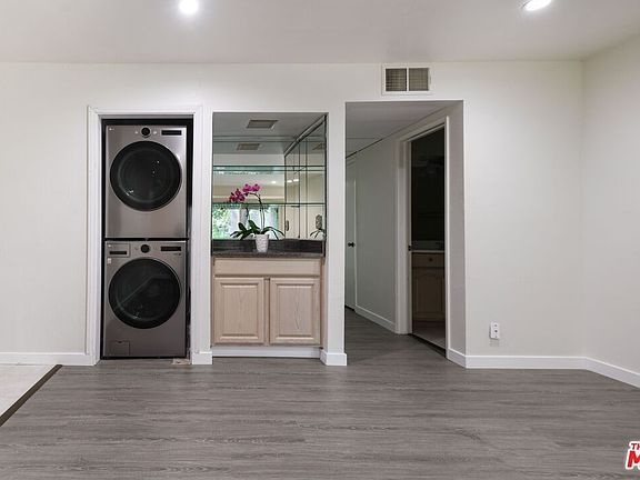 3rd image of 23675 Park Capri Unit 22