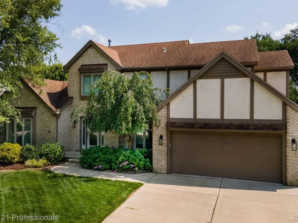 44817 Ford Way Dr, Novi, MI 48375