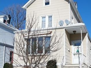 39 E 44th St, Bayonne, NJ 07002