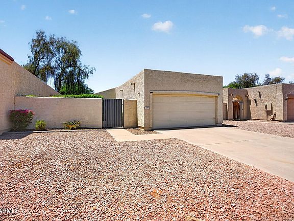 3rd image of 1777 W EL MONTE Place