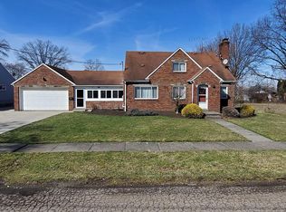 860 Meridian St, Akron, OH 44310