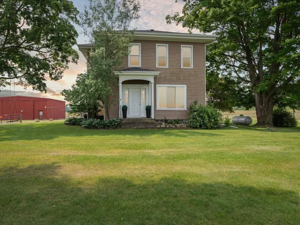 411 X Y Ave W, Vicksburg, MI 49097