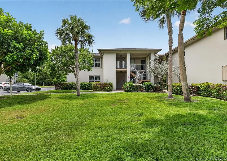 2 Lake Vista Trl #107