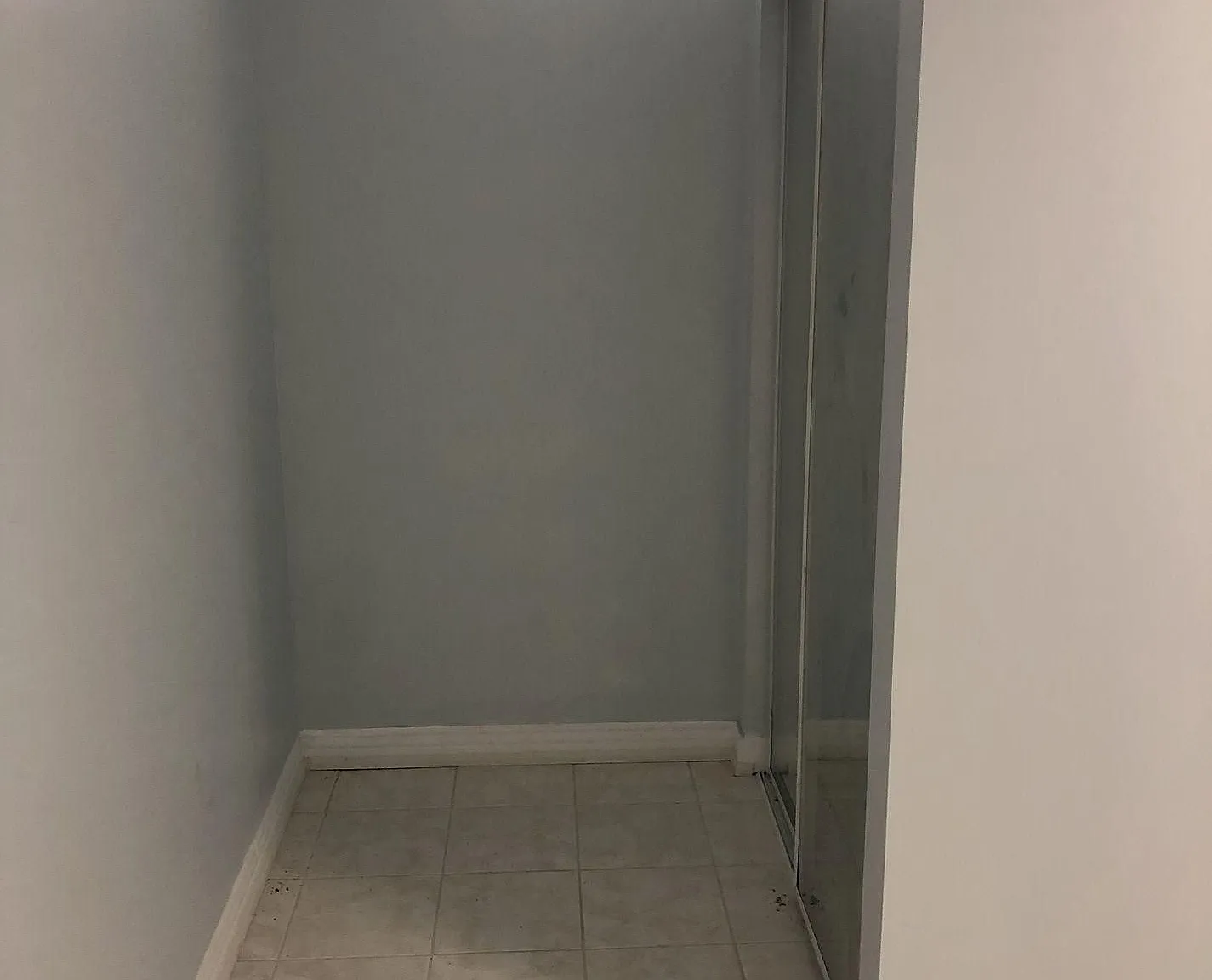 1 bed, $1,000 — Photo 4