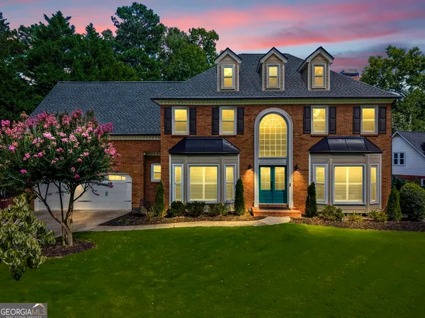 8325 Riverbirch Dr, Roswell, GA 30076