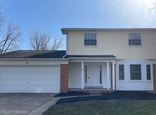 2411 Carriage Way, Ypsilanti, MI 48197