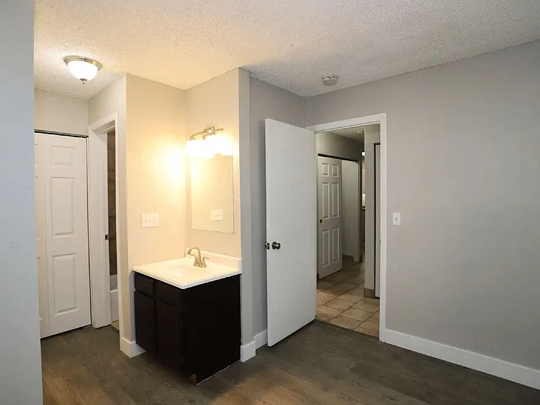5042 El Camino Dr #91 — Photo 29