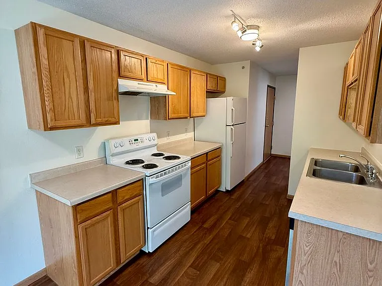 Ashwood Birchwood Apartments — Photo 15