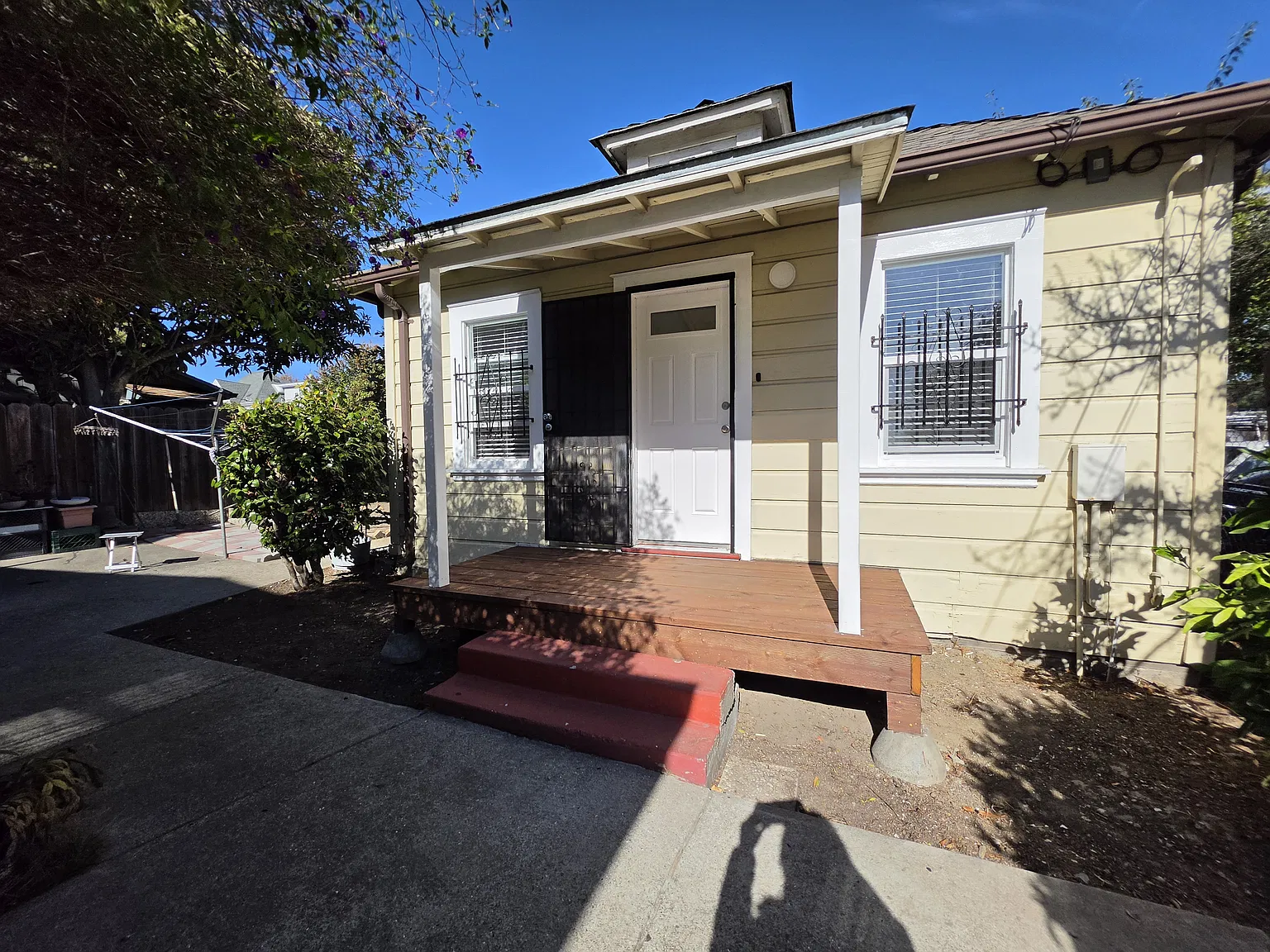 2 bed, 750 sqft, $2,100 — Photo 4