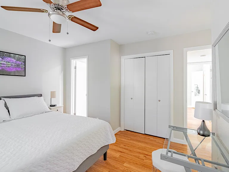 2207 Leon St #101 — Photo 12