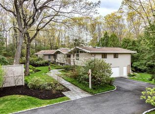 29 Blueberry Hill Rd, Weston, MA 02493