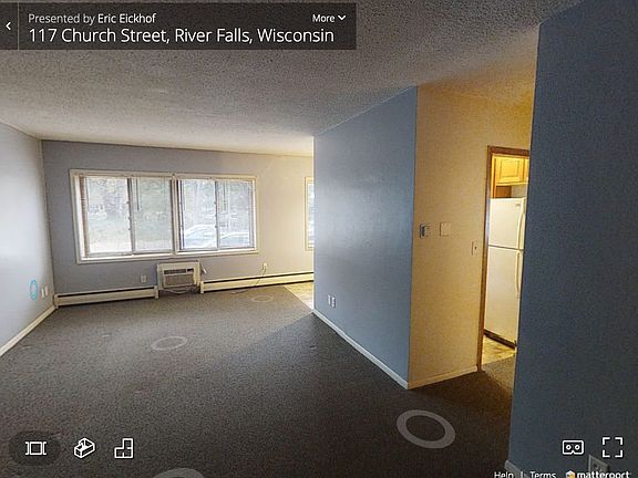 3rd image of 117 Church St APT 102