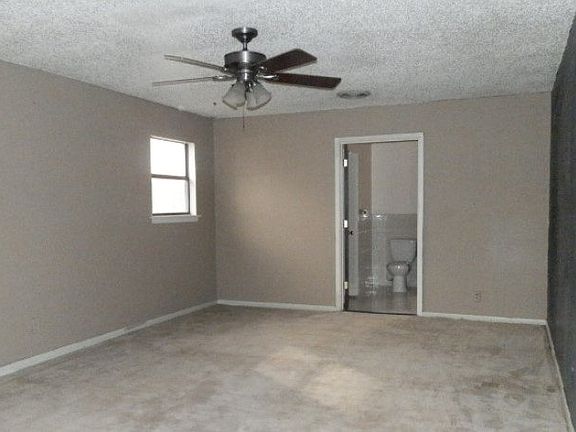5th image of 1713 Cole Ave