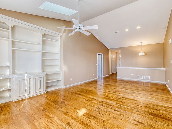 5th image of 2278 Meadowcroft Ln