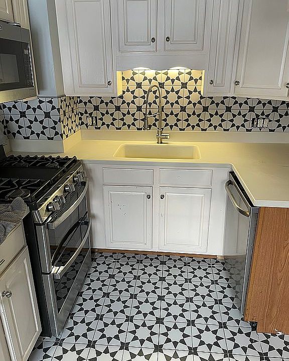 2nd image of 43 Russell Ave