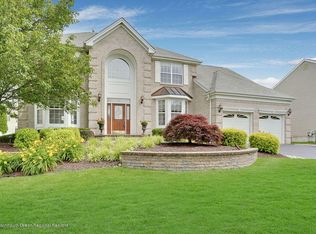 10 Earl Ct, Jackson, NJ 08527