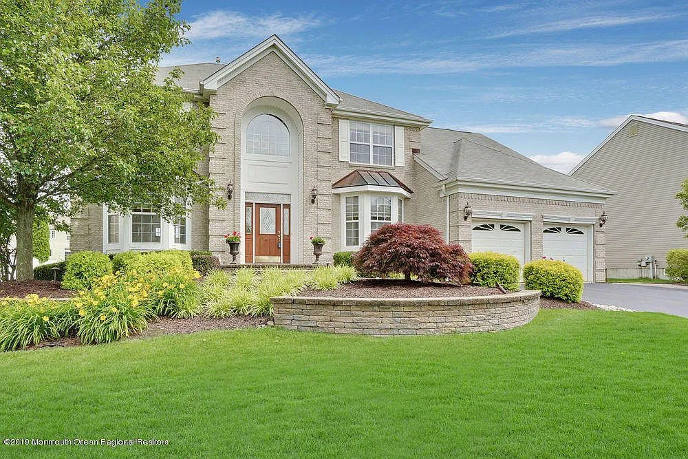 10 Earl Ct photo 1