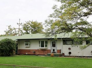 648 River Rd, Glendive, MT 59330