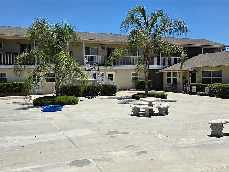 2301 Mountain Ave #23 — Photo 6
