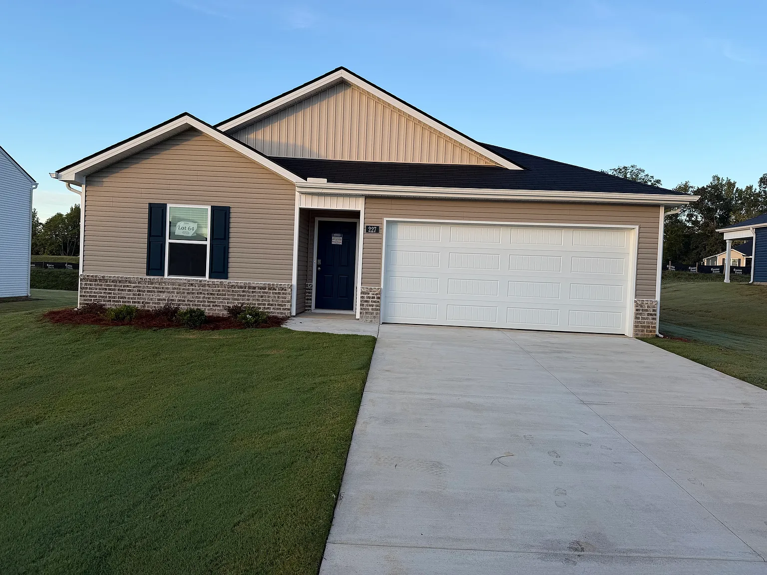 227 Emily Cir — Photo 1