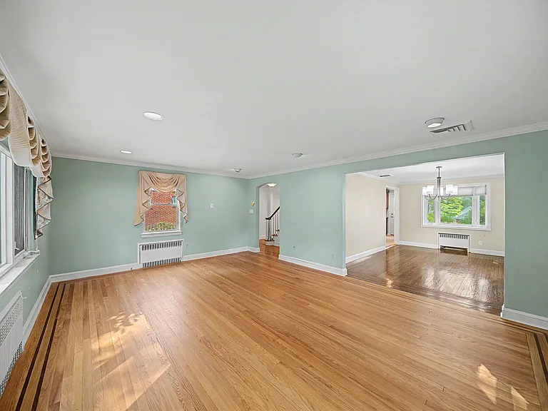 34 Esmond Pl — Photo 13