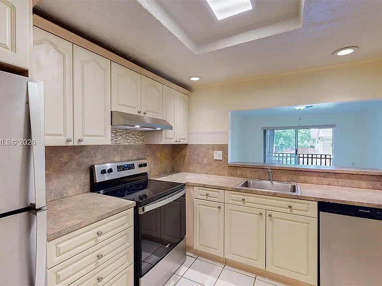 11207 SW 88th St #217A — Photo 2