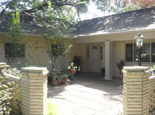 1002 Del Norte Cir, Pascagoula, MS 39581