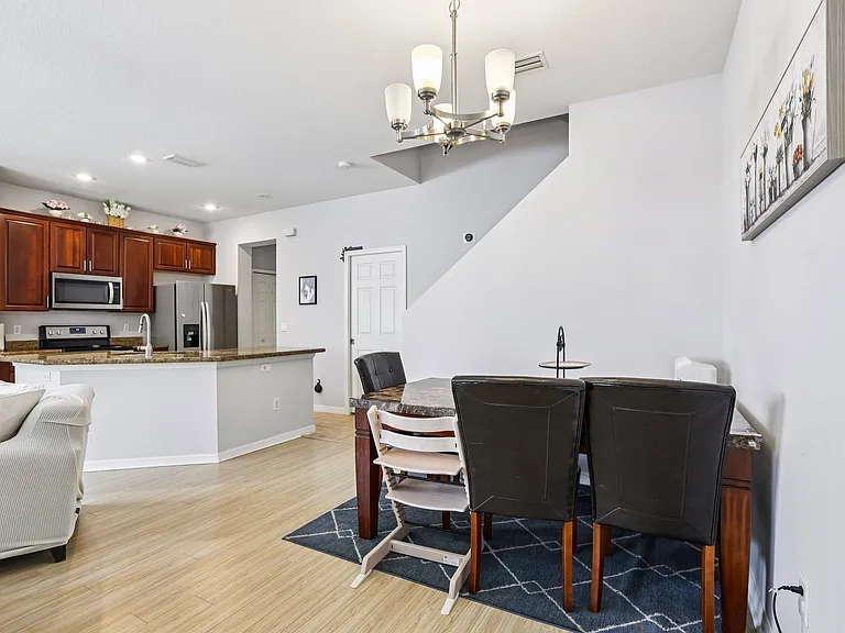 7435 Arlington Grove Cir #A — Photo 8