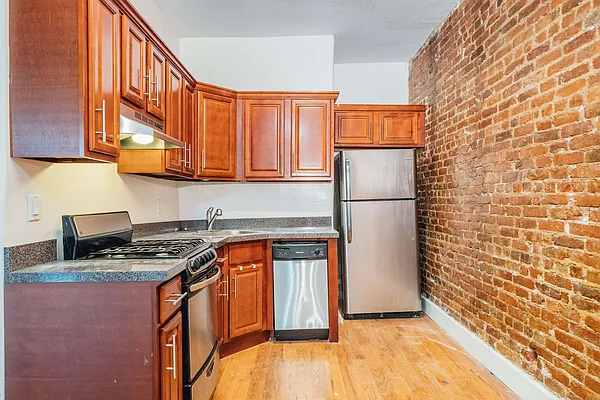 Rented by Nooklyn NYC LLC | media 17