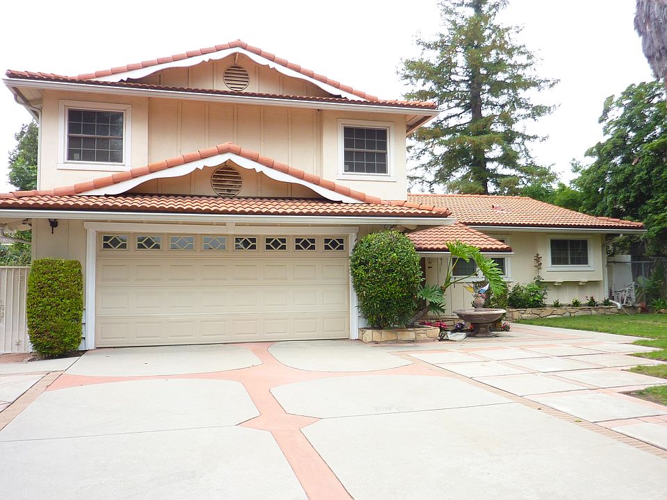 1st image of 2405 S Santa Anita Ave