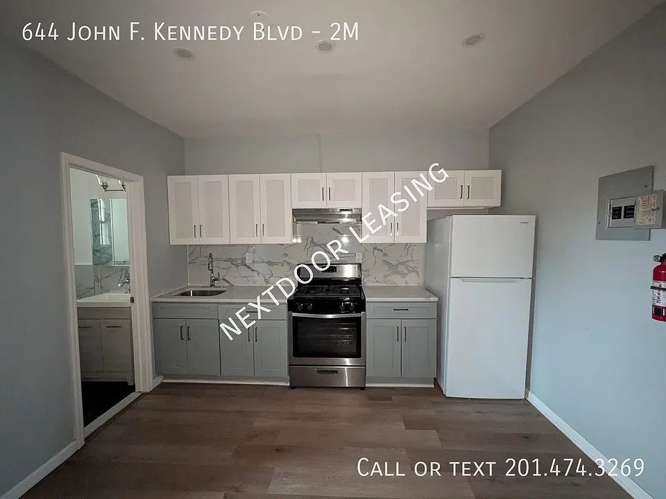 644 John F Kennedy Blvd #2M