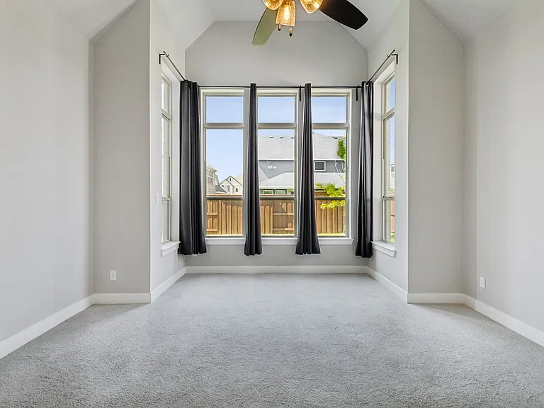 4131 Sandhills Ln — Photo 22