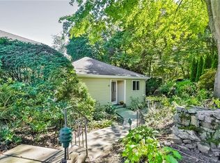 23 Quarry Dock Rd, Branford, CT 06405