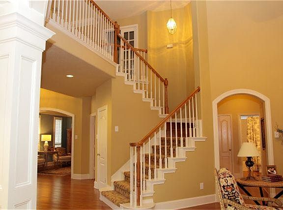 3rd image of 2506 Wyckchester Dr