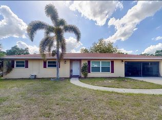 4621 Queens Point Dr, Lakeland, FL 33813