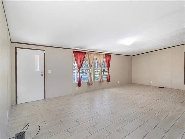 3 bed, 2.0 bath, 1680 sqft, $1,650 — Photo 4