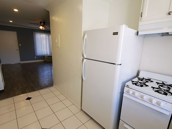 4th image of 5445 Sierra Vista Ave APT 21