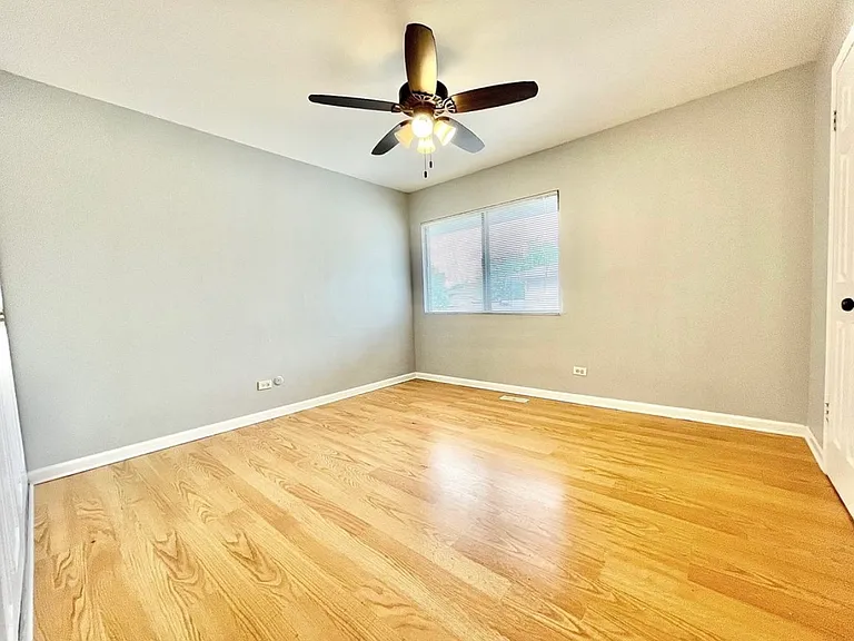 6055 Kit Carson Dr — Photo 4