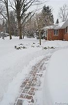 3rd image of 6855 Oakhills Dr