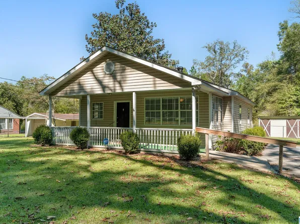 601 Pinewood Ave, Bessemer, AL 35023
