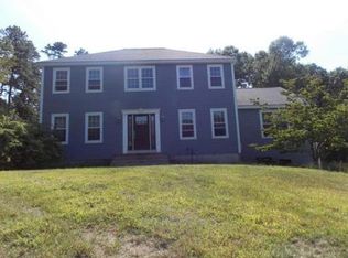 2 Bob Cat Ln, Clinton, MA 01510