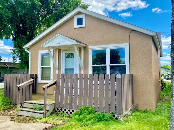 110 1st St NW, Crosby, MN 56441