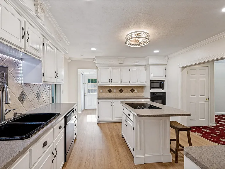 1020 Winningkoff Rd — Photo 11