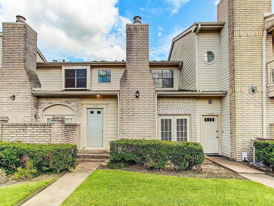 1st image of 800 Country Place Dr Unit 108