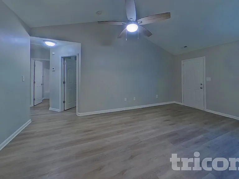 1115 Hannah Rae Ct — Photo 2